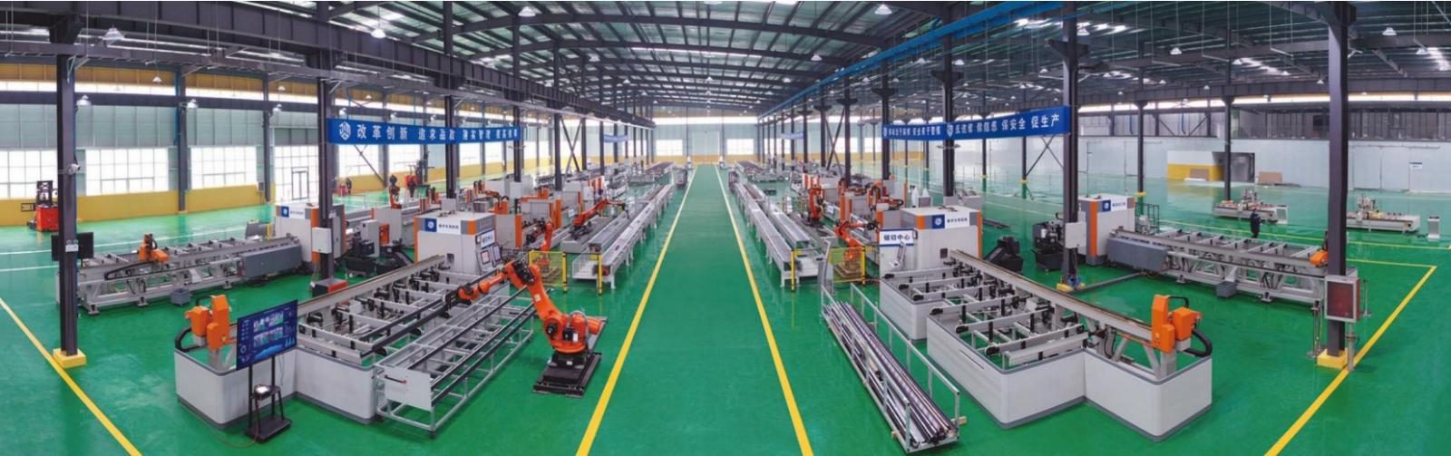 Automated aluminum window and door production workshop
